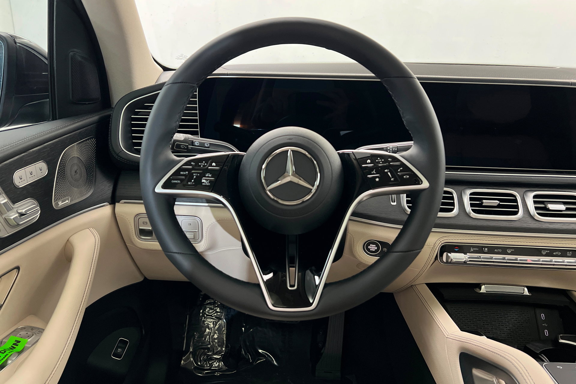 New 2026 Mercedes-Benz GLS 450 GLS 450 image 12
