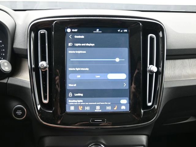 Used 2023 Volvo XC40 B5 Plus w/ Driver Assist Package image 16