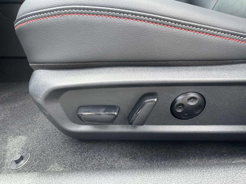 New 2026 Nissan Sentra SR w/ SR Premium Package FWD image 16