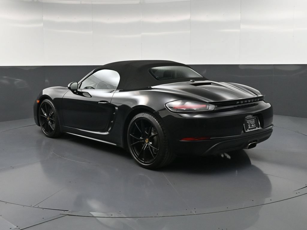 Certified 2024 Porsche 718 Boxster w/ Premium Package RWD image 3
