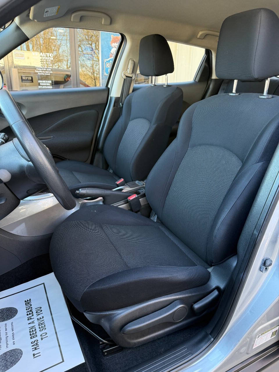 Used 2011 Nissan Juke S FWD image 8