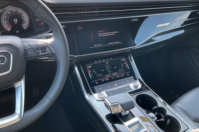 Certified 2023 Audi Q7 2.0T Premium Plus w/ Convenience Package AWD/4WD image 6