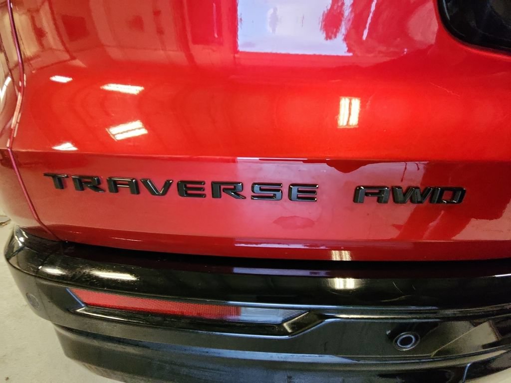 Certified 2025 Chevrolet Traverse RS AWD/4WD image 38