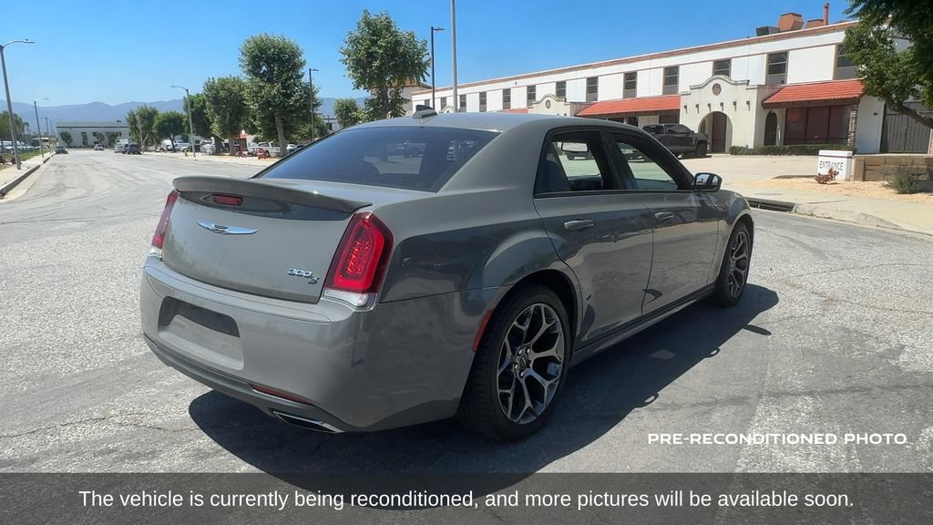 Used 2018 Chrysler 300 S w/ S Model Appearance Package RWD image 6
