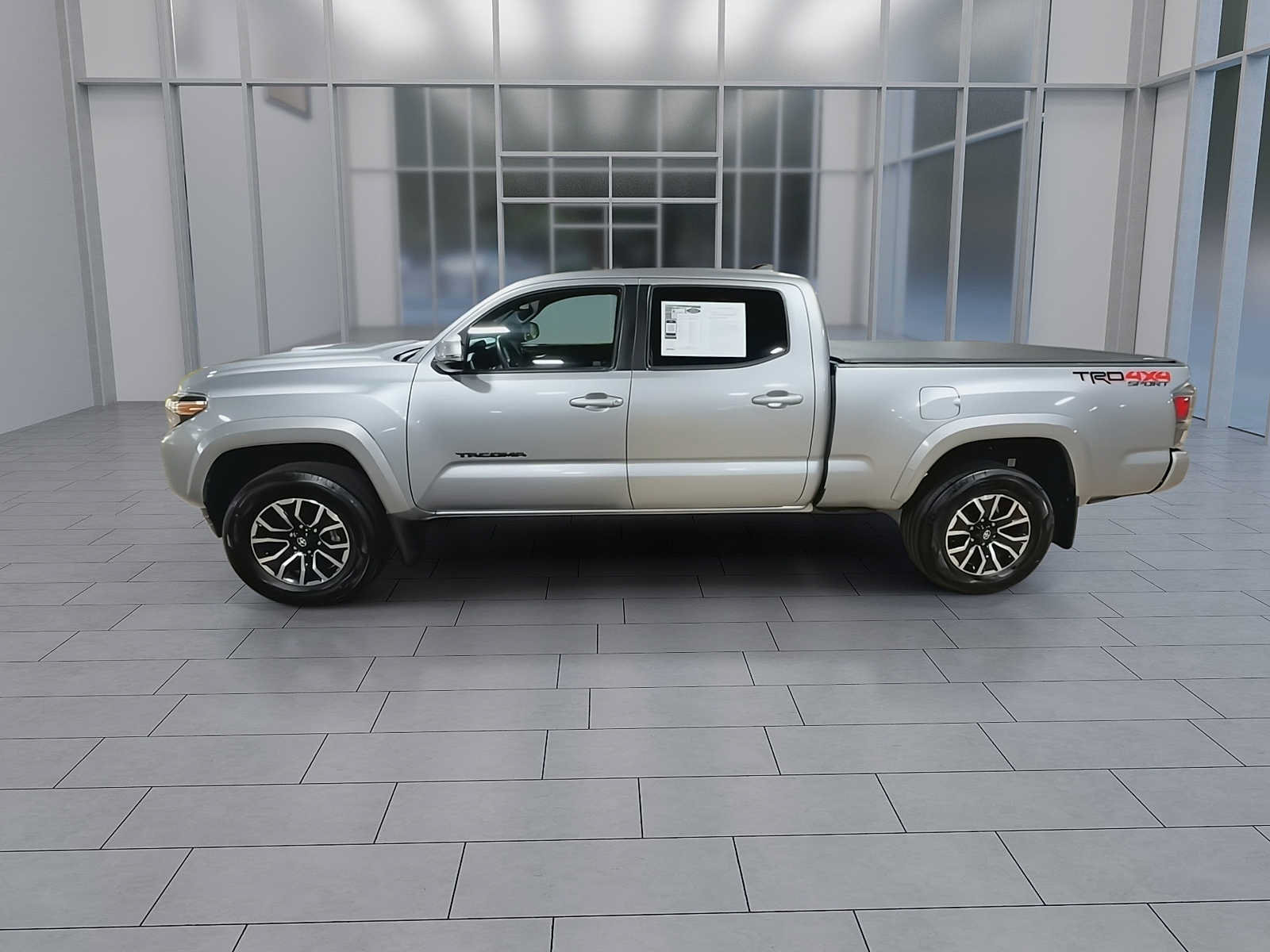 Used 2021 Toyota Tacoma TRD Sport AWD/4WD image 5