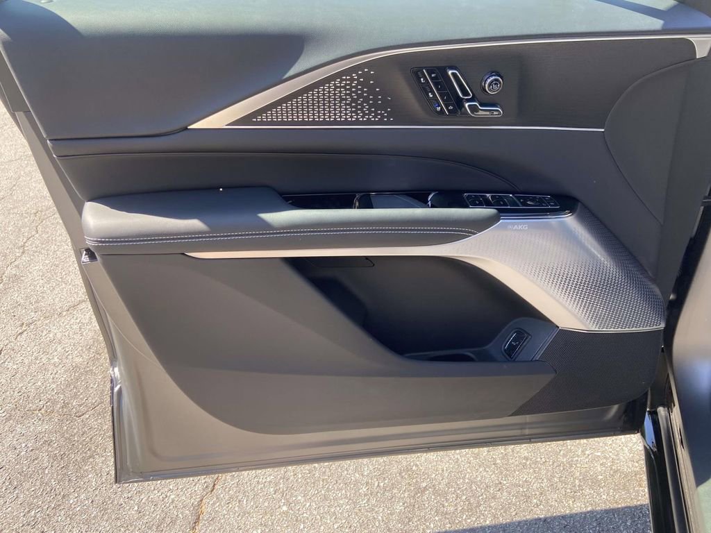 New 2026 Cadillac Lyriq V AWD/4WD image 15