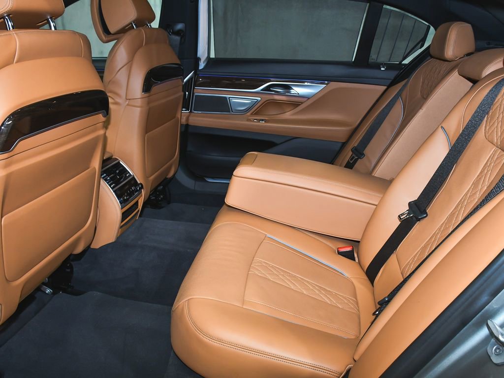 Used 2022 BMW 740i xDrive w/ M Sport Package image 63