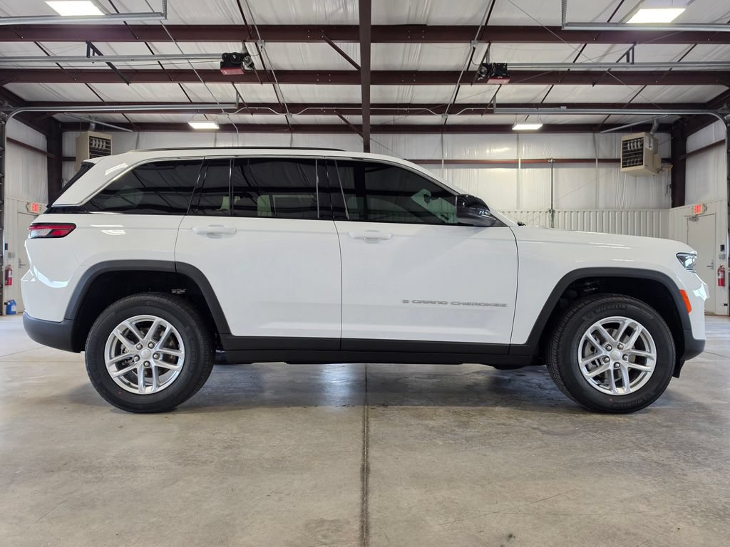 New 2026 Jeep Grand Cherokee Laredo X AWD/4WD image 6