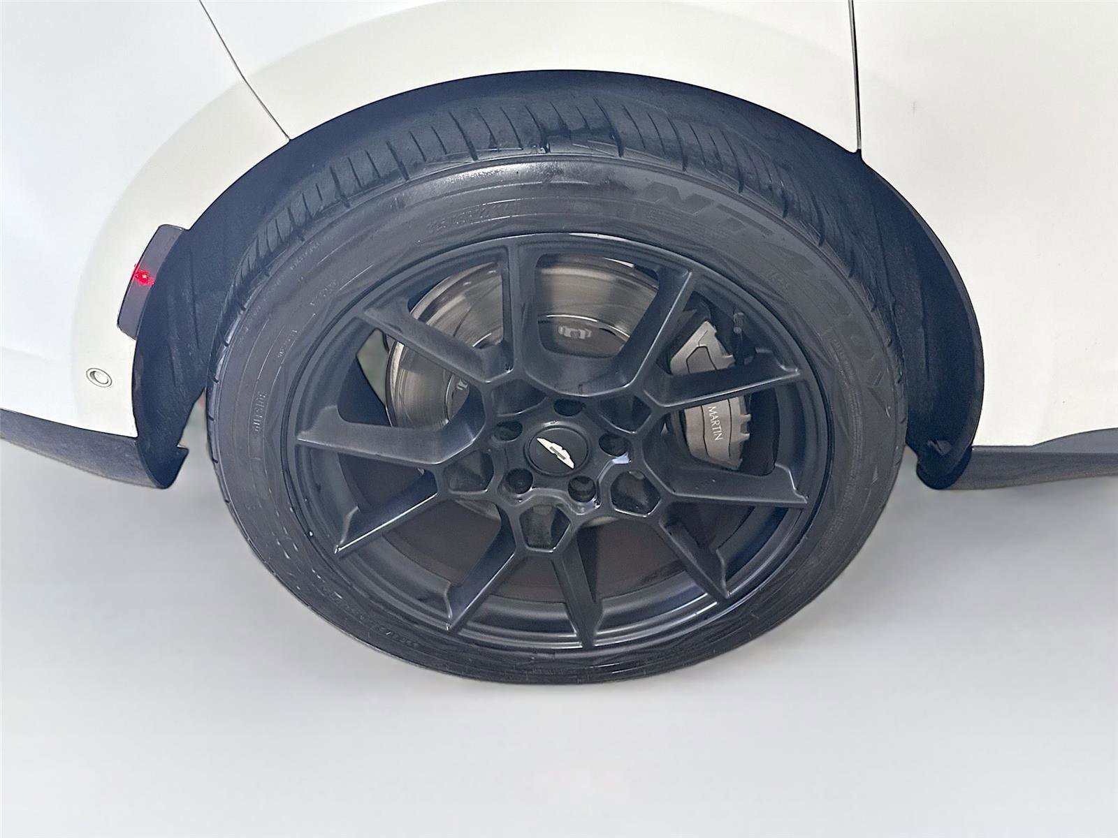 Used 2022 Aston Martin DBX image 29