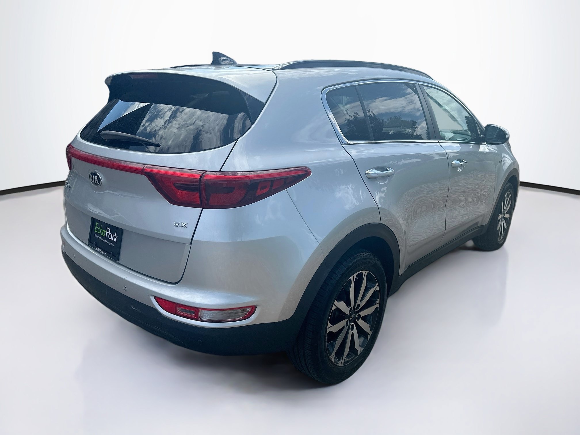 Used 2018 Kia Sportage EX w/ EX Technology Package AWD/4WD image 9