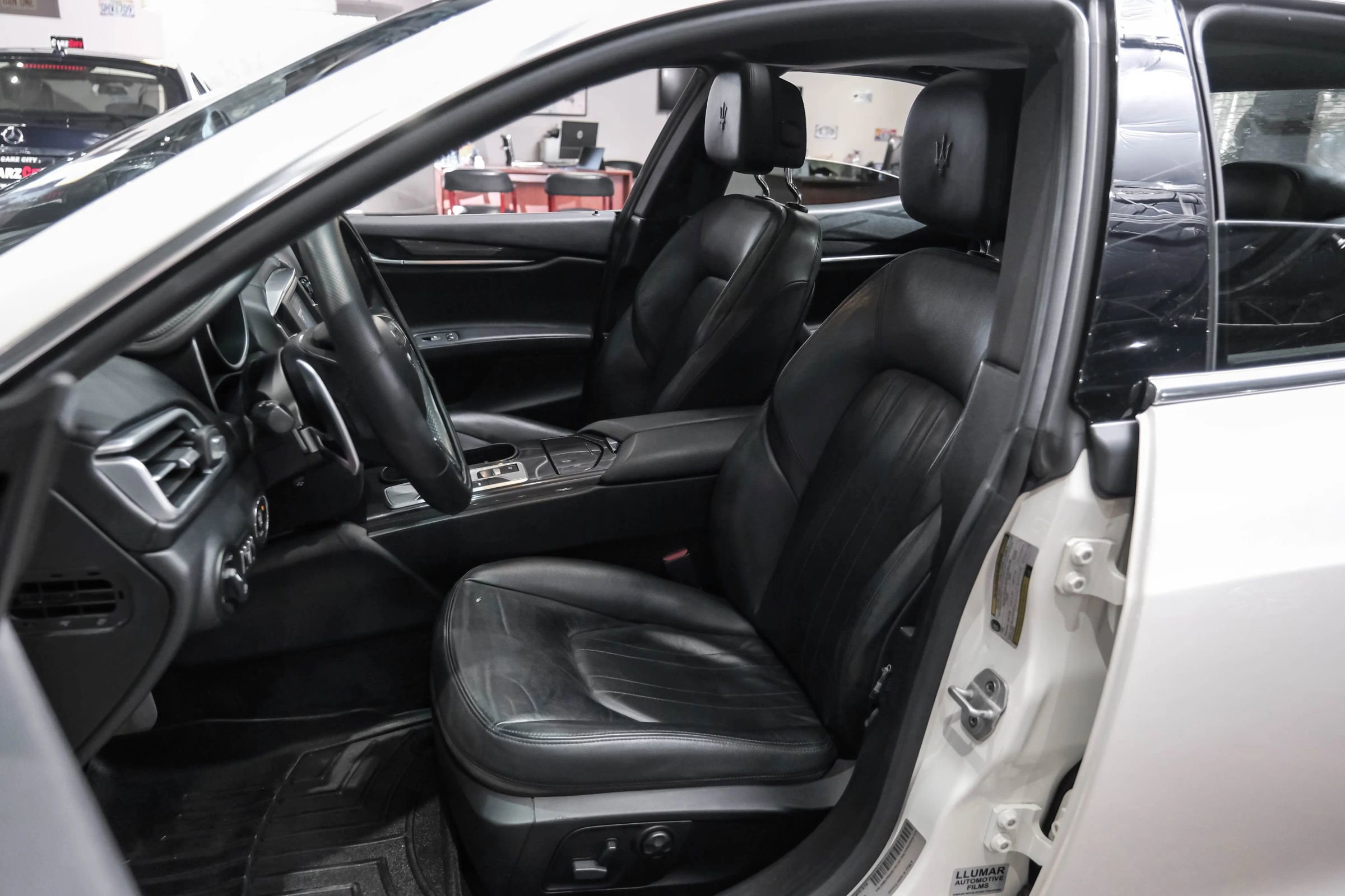 Used 2016 Maserati Ghibli S image 33