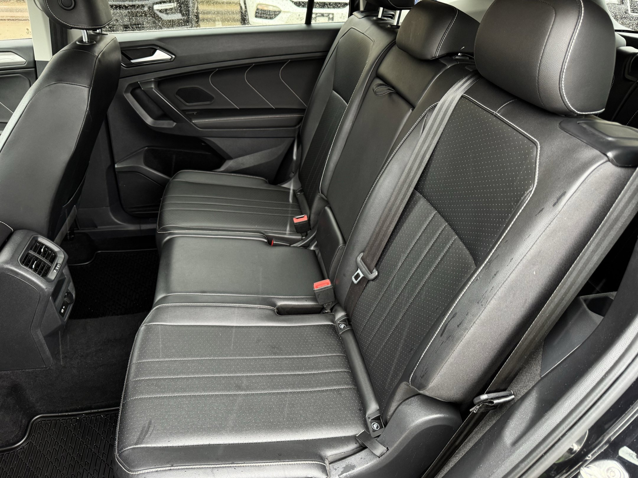 Used 2022 Volkswagen Tiguan SE FWD image 26