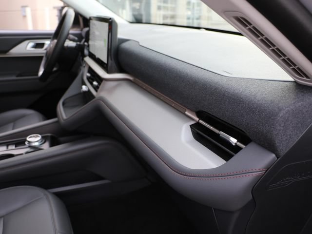 New 2026 Ford Explorer Active w/ Active Comfort Package AWD/4WD image 11