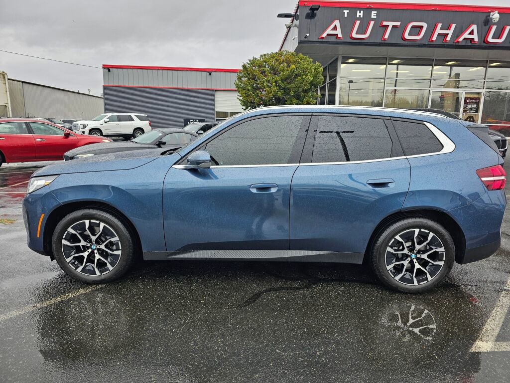 Used 2025 BMW X3 xDrive30i image 2