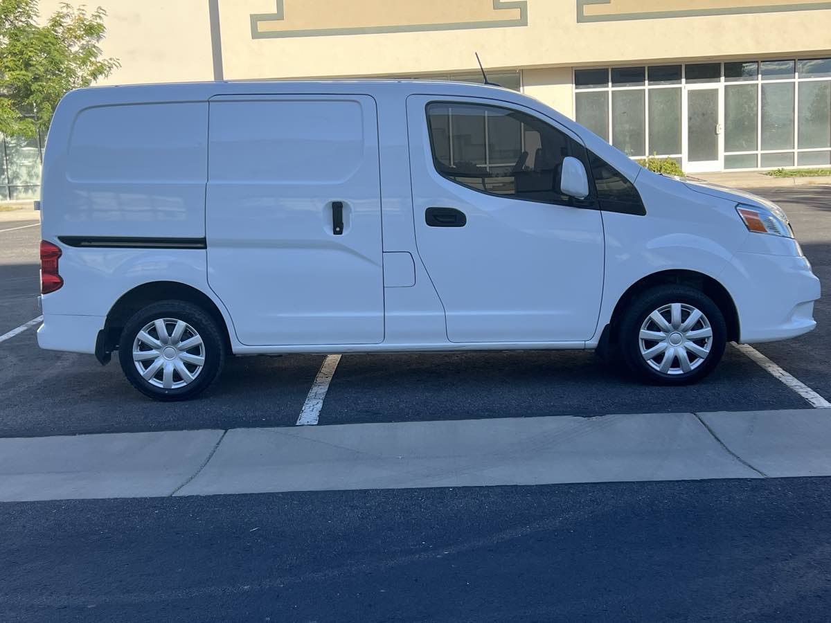Used 2020 Nissan NV200 SV FWD image 2