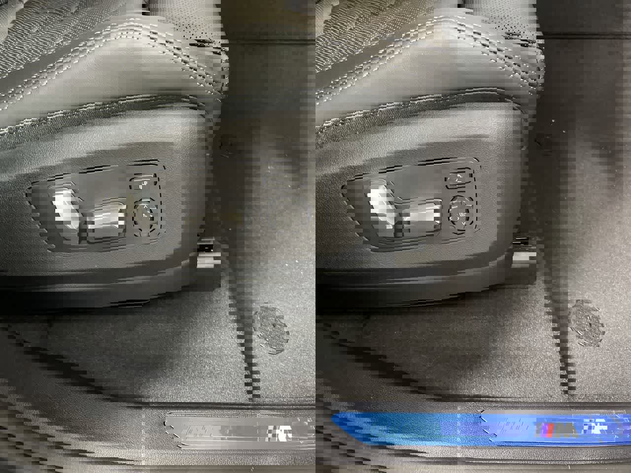 Certified 2024 BMW X5 xDrive40i w/ M Sport Package image 16