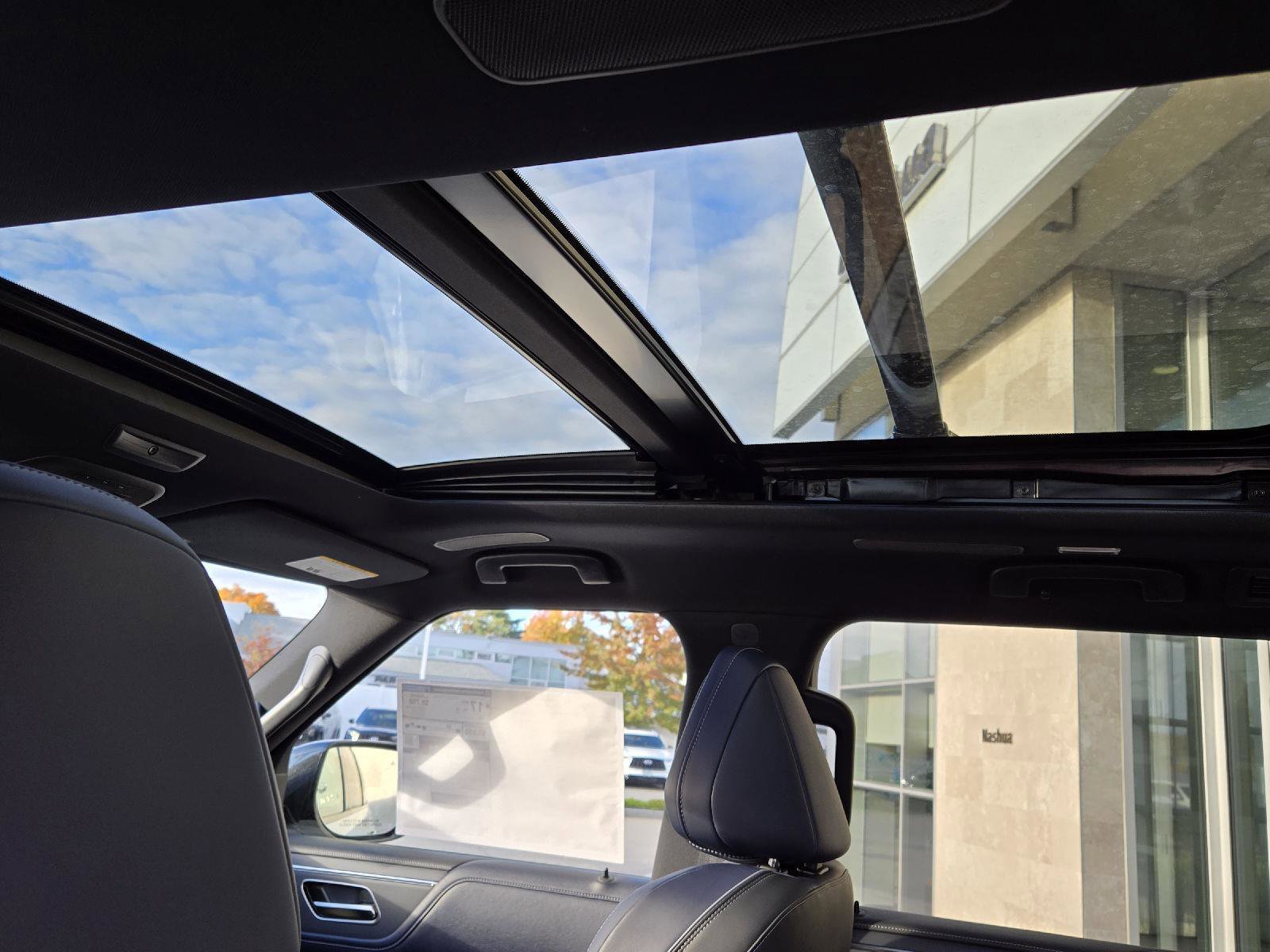 New 2026 INFINITI QX80 4WD image 10