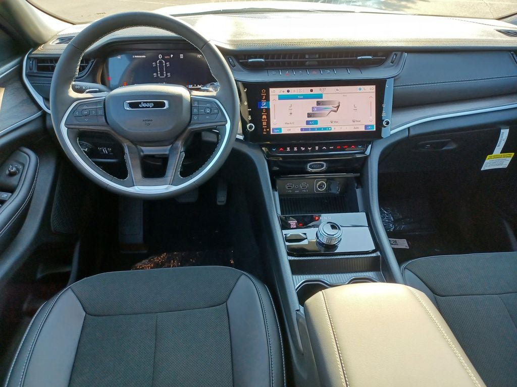 New 2026 Jeep Grand Cherokee L 4WD image 24