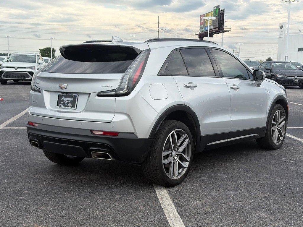 Used 2022 Cadillac XT4 Sport AWD/4WD image 5