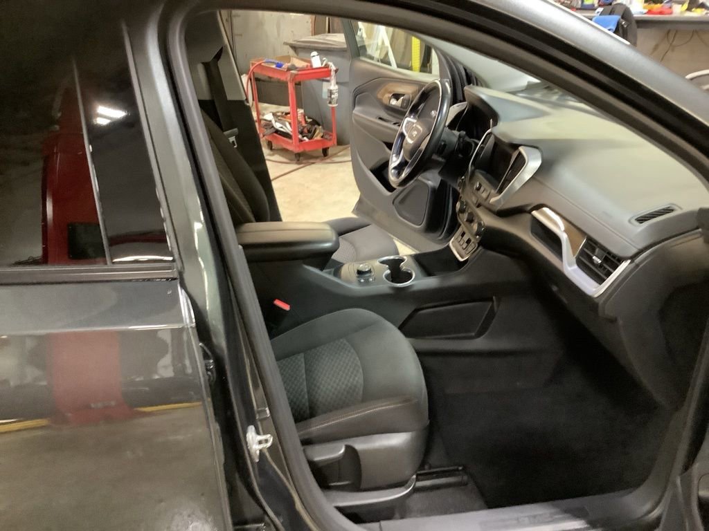 Used 2021 GMC Terrain SLE w/ Driver Convenience Package image 21