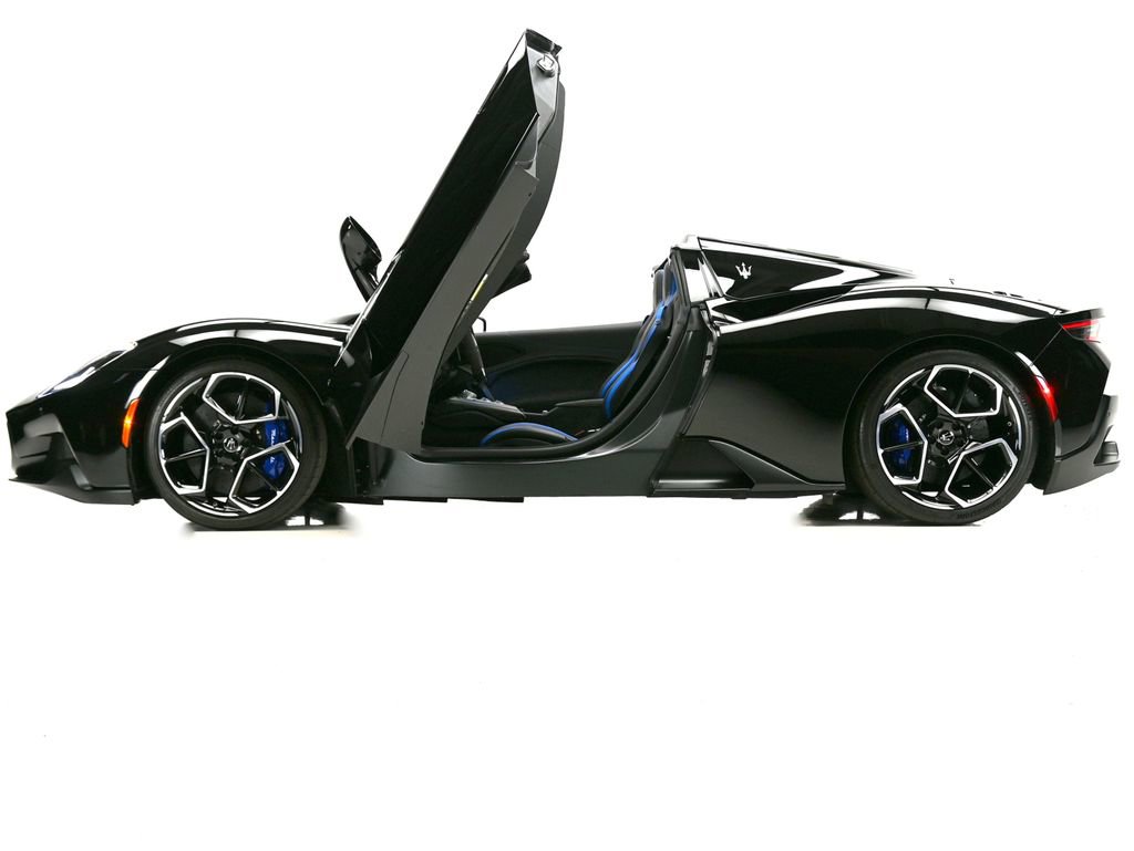 Used 2023 Maserati MC20 Spyder RWD image 14
