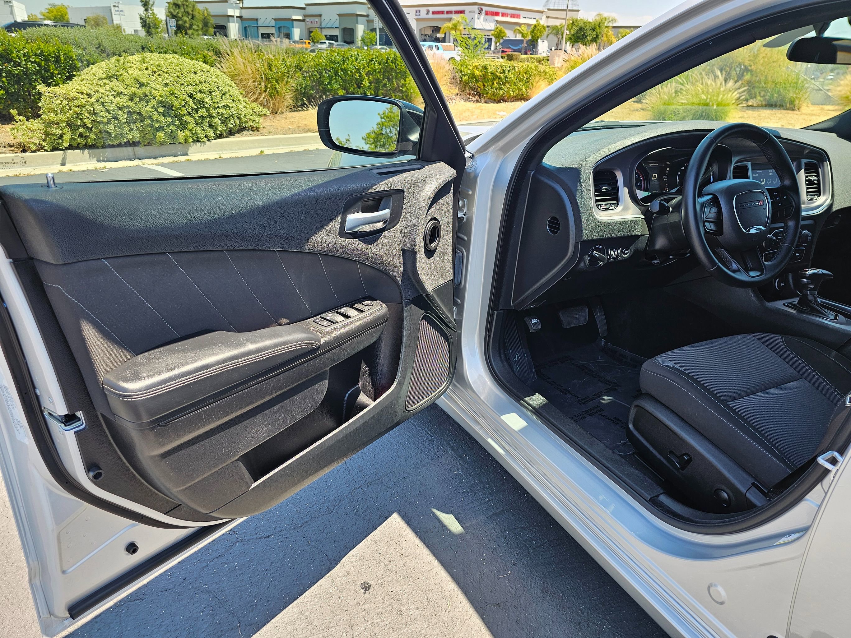 Used 2022 Dodge Charger SXT w/ Blacktop Package RWD image 15