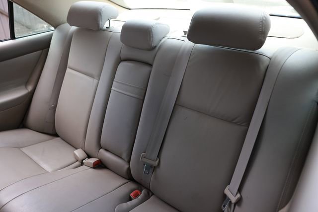 Used 2006 Toyota Camry LE FWD image 11