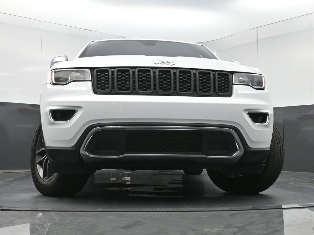 Used 2017 Jeep Grand Cherokee Limited AWD/4WD image 26