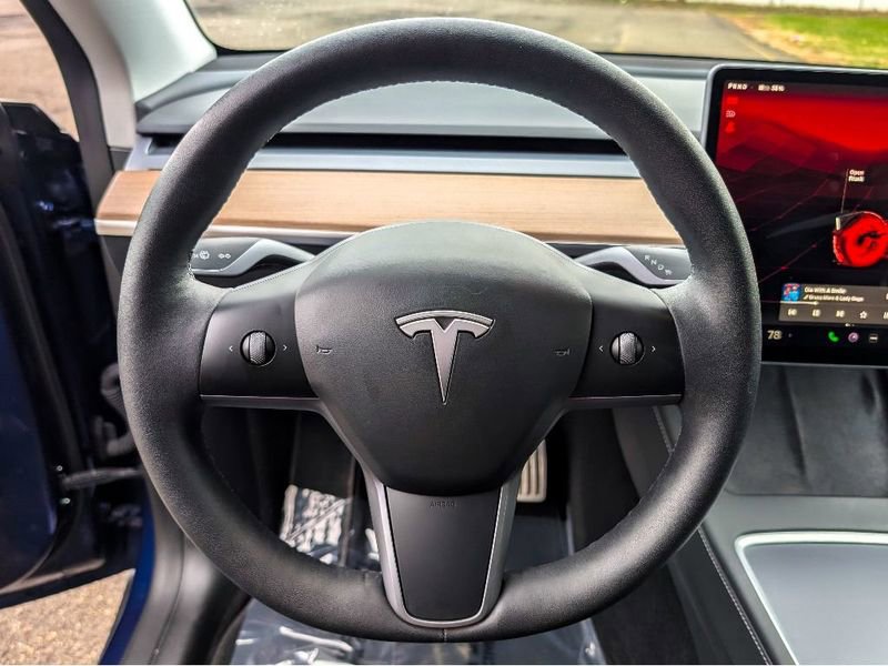 Used 2023 Tesla Model Y Performance image 19