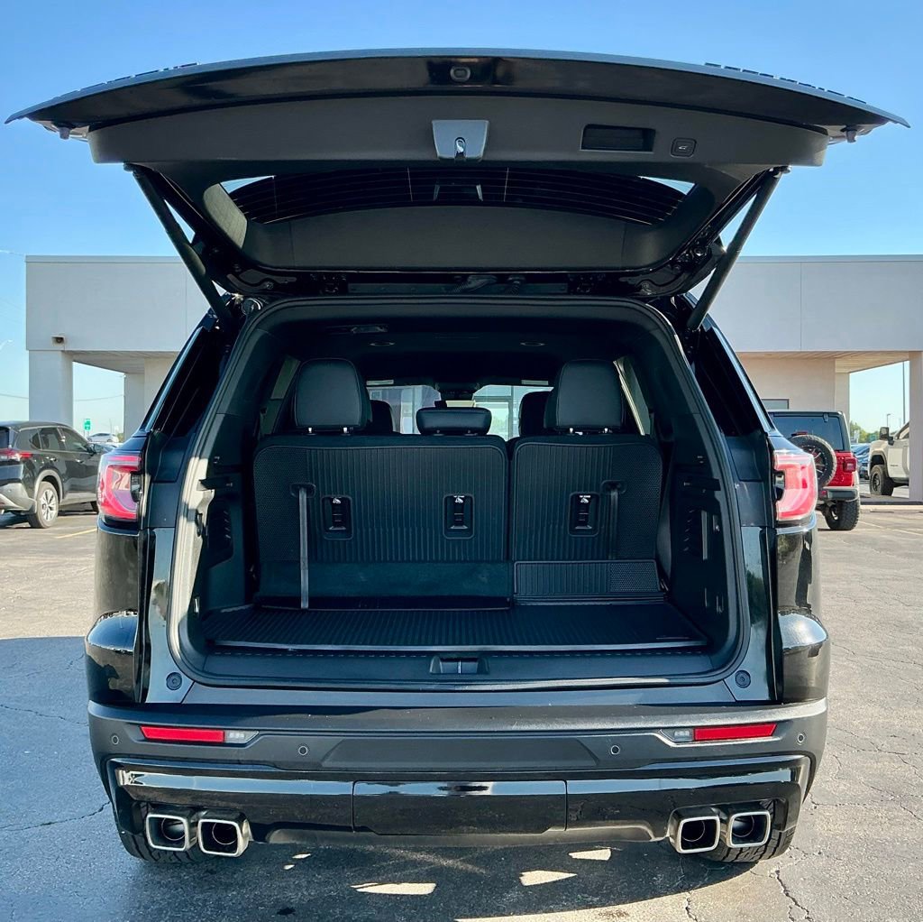 Used 2026 GMC Acadia Elevation w/ Black Edition FWD image 17