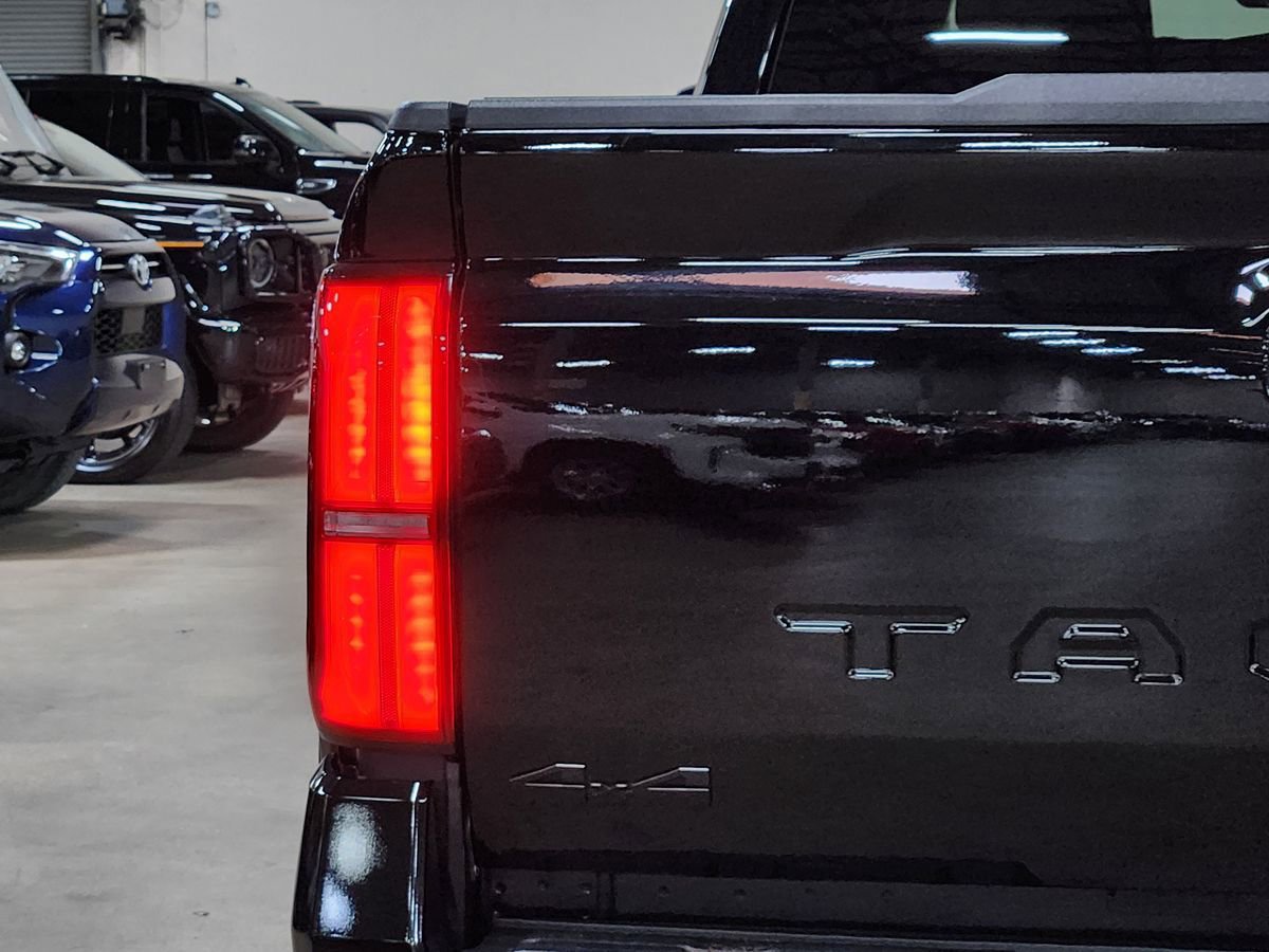 Used 2024 Toyota Tacoma TRD Off-Road AWD/4WD image 20