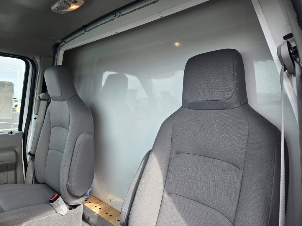 New 2026 Ford E-450 and Econoline 450 Super Duty w/ Power Equipment Group image 18