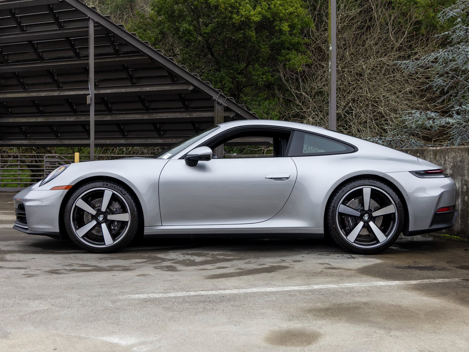 Certified 2025 Porsche 911 Carrera image 2