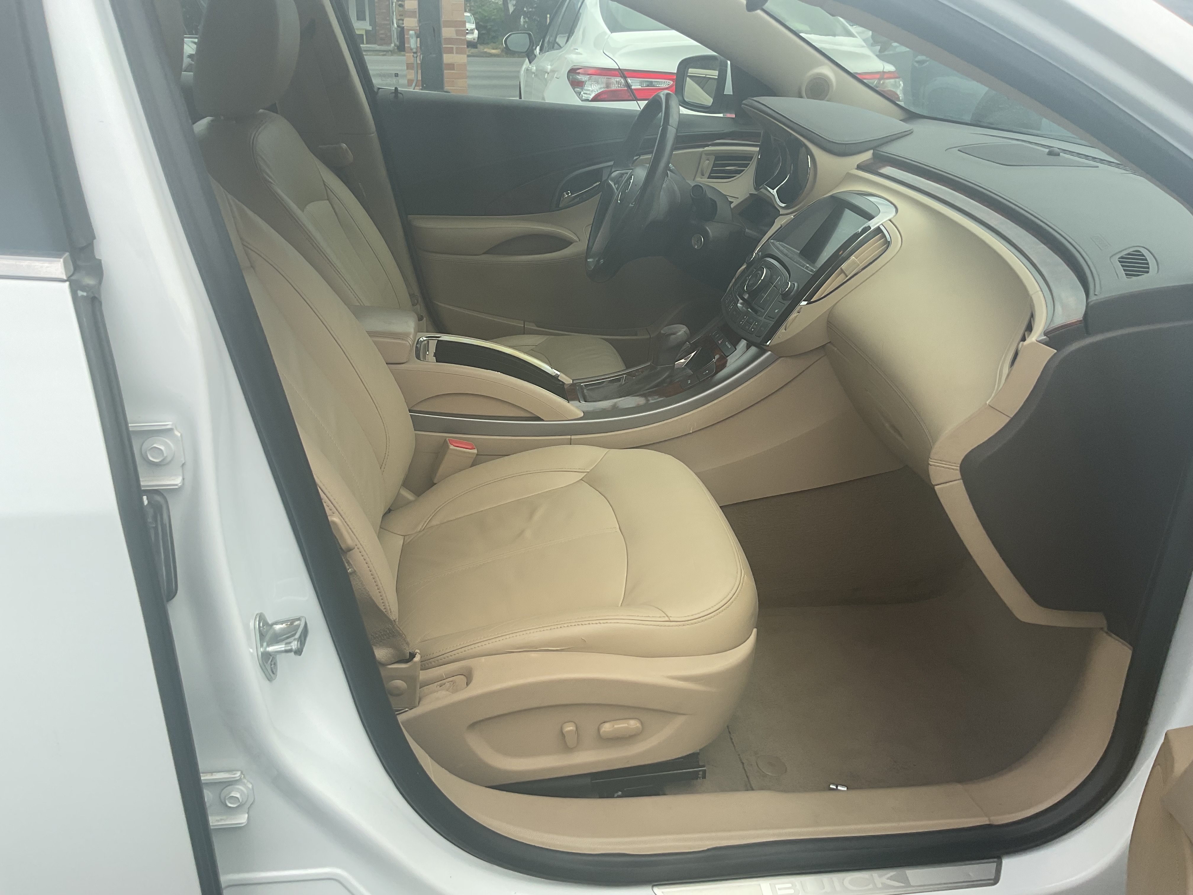 Used 2013 Buick LaCrosse Leather FWD image 12