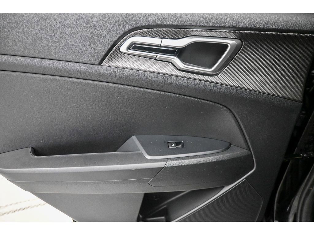 Used 2023 Kia Sportage LX image 20