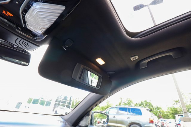 Used 2017 BMW 750i xDrive image 73