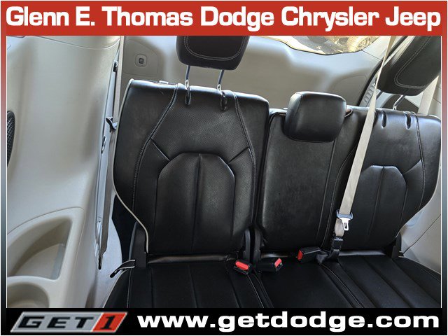 Certified 2024 Chrysler Pacifica Limited image 33