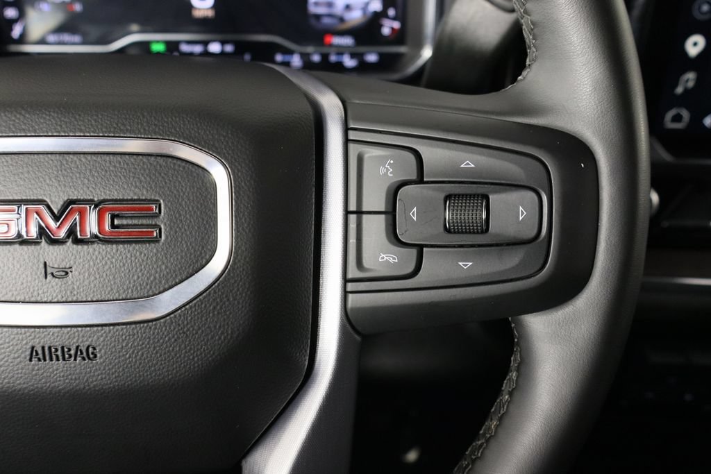 Used 2025 GMC Sierra 1500 SLT AWD/4WD image 10
