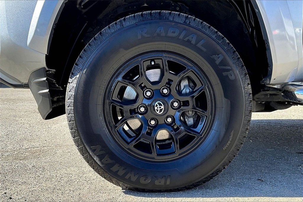 Used 2022 Toyota Tacoma SR5 image 35