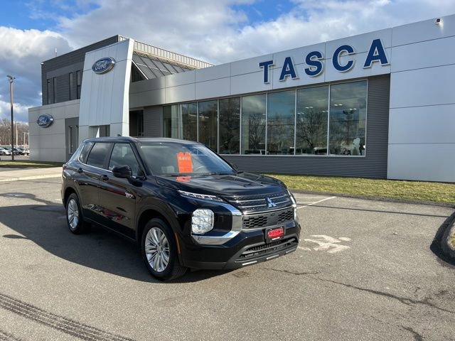 Used 2025 Mitsubishi Outlander ES