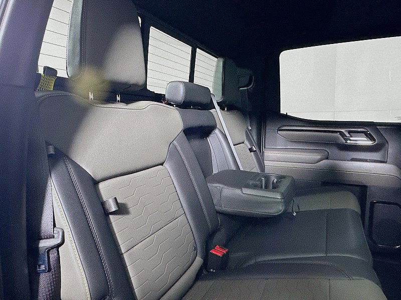 Used 2023 Chevrolet Silverado 1500 ZR2 w/ Technology Package AWD/4WD image 29