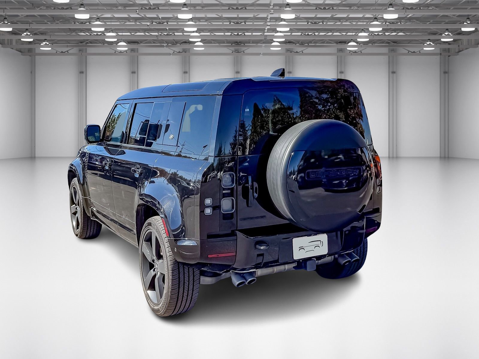 Used 2022 Land Rover Defender 110 V8 image 3