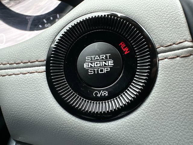 Used 2022 Jeep Compass Limited image 33