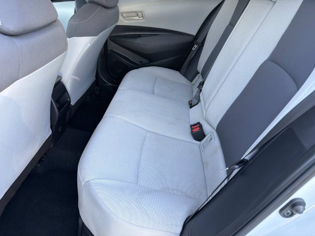 Used 2022 Toyota Corolla LE FWD image 16