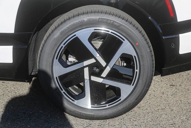 New 2026 Hyundai Ioniq 9 Limited image 12