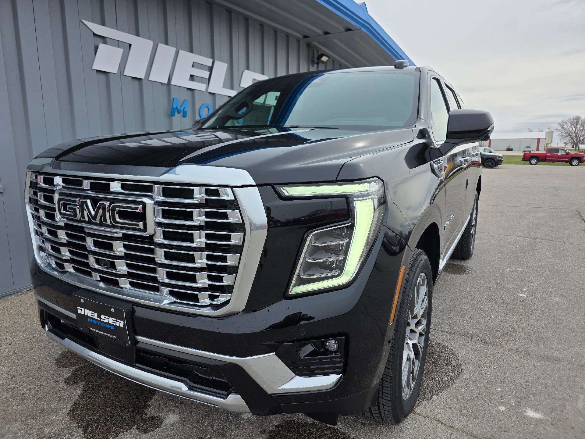 New 2026 GMC Yukon Denali image 2
