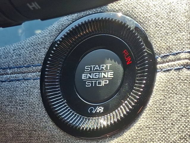 Used 2024 Jeep Compass Latitude AWD/4WD image 22