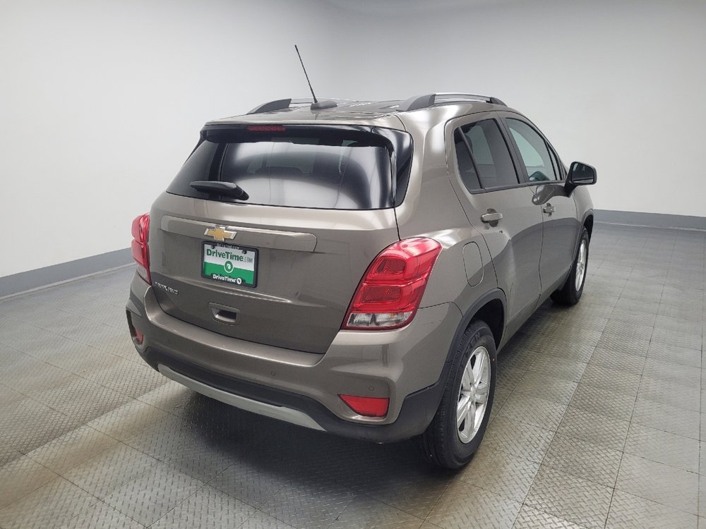 Used 2022 Chevrolet Trax LT w/ Driver Confidence Package image 9