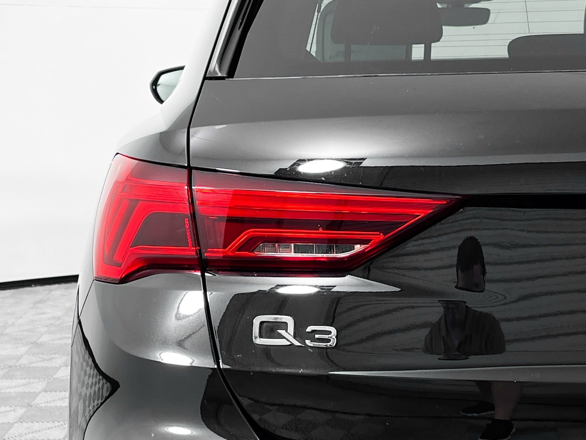 Certified 2023 Audi Q3 2.0T Premium Plus w/ Premium Plus Package image 14