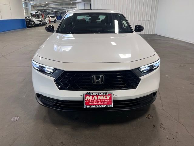 Used 2025 Honda Accord Sport image 8